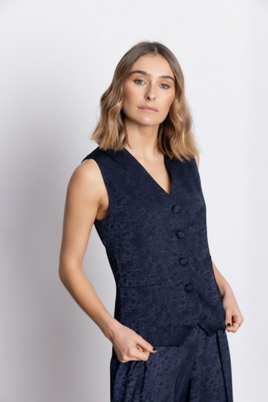 cha-lara-flory-d-chaleco-flores-bmbco-marieta-tienda-ropa-valencia-1.jpg