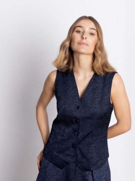 cha-lara-flory-d-chaleco-flores-bmbco-marieta-tienda-ropa-valencia-2.jpg