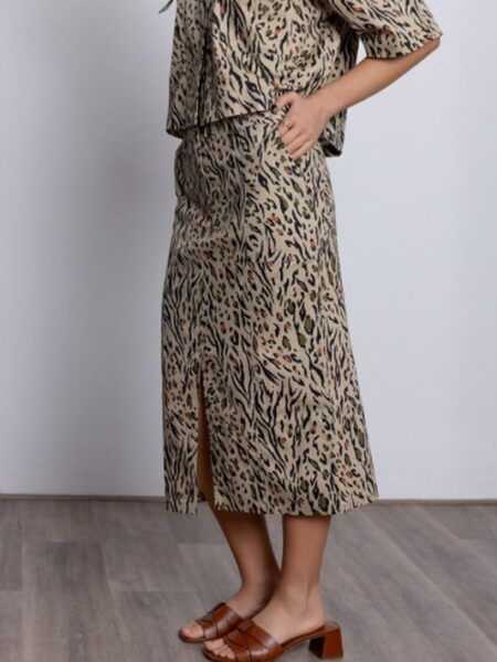 f-labarra-animal-d-falda-midi-animal-print-bmbco-marieta-tienda-ropa-valencia-2.jpg