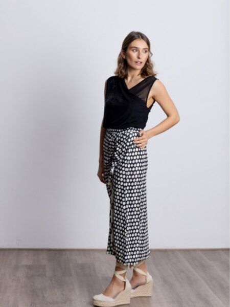f-marieta-dots-d-falda-midi-lunares-bmbco-marieta-tienda-ropa-valencia-1.jpg