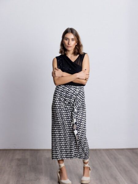 f-marieta-dots-d-falda-midi-lunares-bmbco-marieta-tienda-ropa-valencia-2.jpg