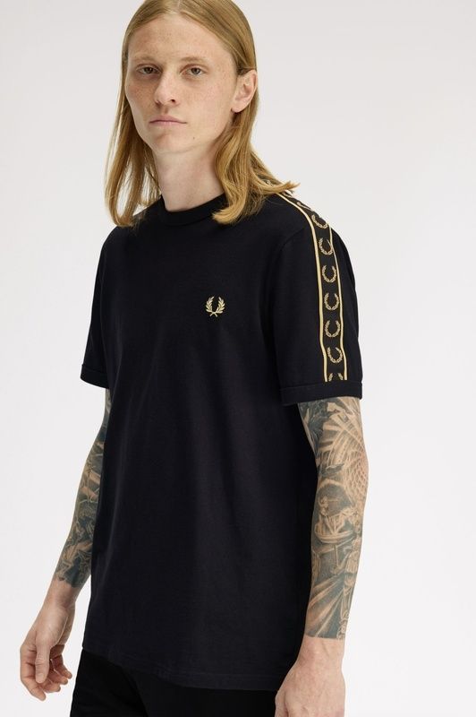 M4613-camiseta-laureles-fred-perry-marieta-tienda-ropa-valencia-3.jpg