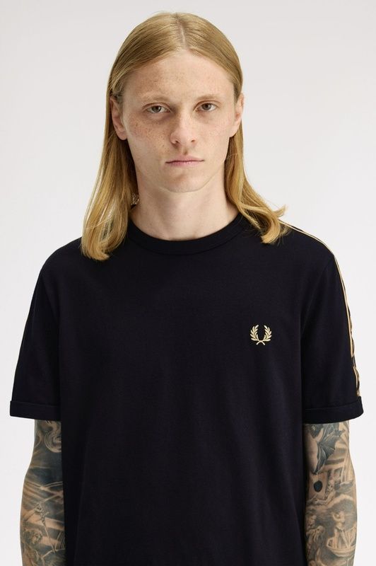 M4613-camiseta-laureles-fred-perry-marieta-tienda-ropa-valencia-4.jpg