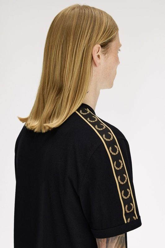 M4613-camiseta-laureles-fred-perry-marieta-tienda-ropa-valencia-6.jpg
