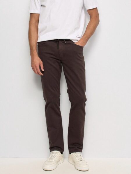 21008479-i26-vaquero-jogger-color-salsa-tienda-ropa-valencia-1.jpg