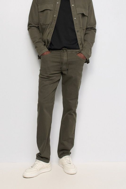 21008479-i26-vaquero-jogger-color-salsa-tienda-ropa-valencia-6.jpg