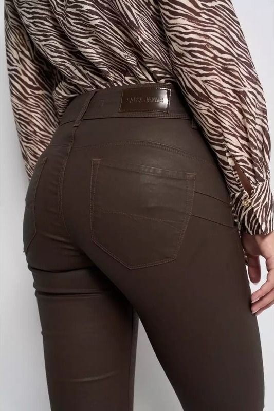 21011928-vaquero_-secret-encerado-color-salsa-jeans-marieta-tienda-ropa-valencia-3.jpg