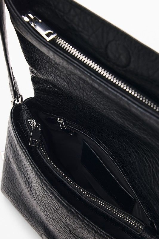 26WAXP08-bolso-solapa-negro-desigual-marieta-tienda-ropa-valencia_5.jpg