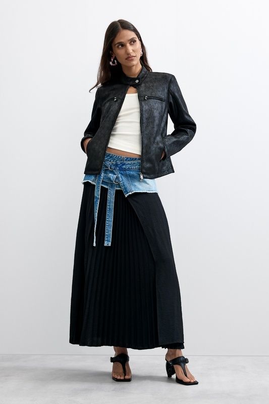 26WWEW09-cazadora-entallada-desigual-marieta-tienda-ropa-valencia_2.jpg