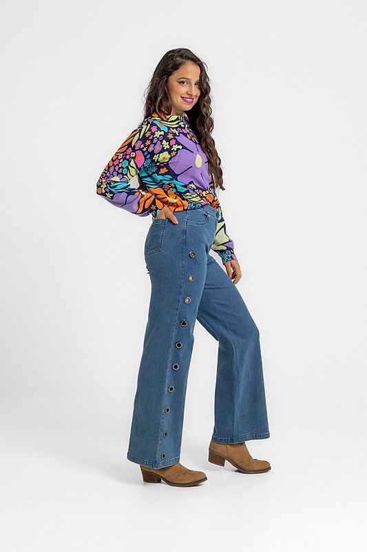 aw26-01-08-sueter-recto-estampado-let-it-be-flores-lolina-marieta-tienda-ropa-valencia-2.jpg