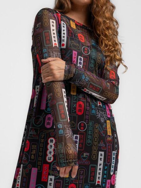 aw26-13-23-vestido-camiseta-de-tul-estampado-tokio-farolillos-lolina-marieta-tienda-ropa-valencia-5.jpg