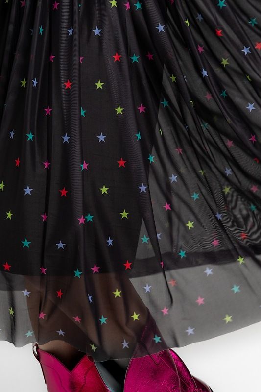 aw26-19-02-falda-midi-de-tul-con-volumen-stars-estrellas-lolina-marieta-tienda-ropa-valencia-4.jpg