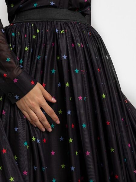 aw26-19-02-falda-midi-de-tul-con-volumen-stars-estrellas-lolina-marieta-tienda-ropa-valencia-5.jpg