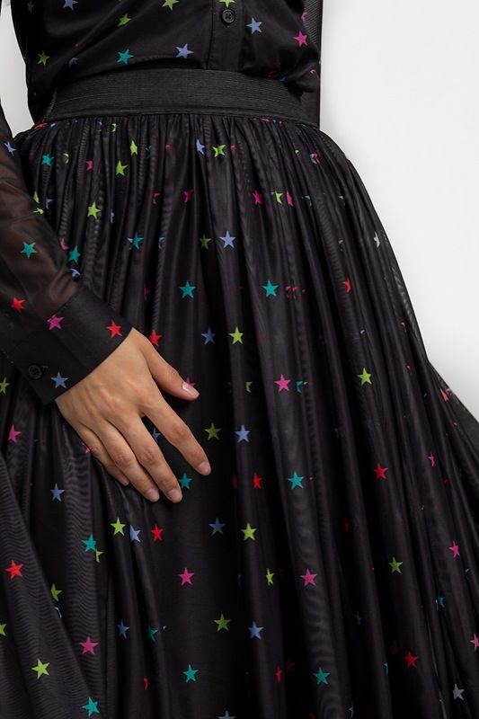 aw26-19-02-falda-midi-de-tul-con-volumen-stars-estrellas-lolina-marieta-tienda-ropa-valencia-5.jpg
