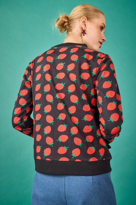 bruselas-sudadera-fresas-smile-marieta-tienda-ropa-valencia-4.jpg