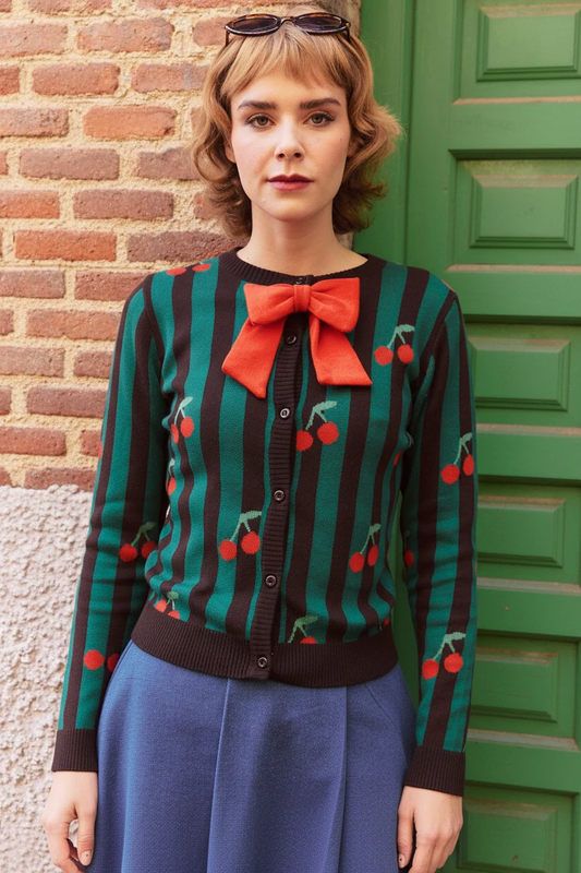 viena-chaqueta-punto-cerezas-smile-marieta-tienda-ropa-valencia-1.jpg