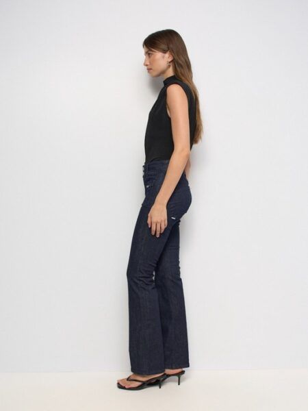 21011831-vaquero-bolsillos-delanteros-salsa-jeans-marieta-tienda-ropa-valencia-2.jpg