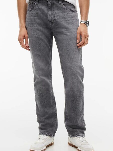 DM0DM23473-vaquero-ryan-gris-tommy-jeans-marieta-tienda-ropa-valencia-1.jpg