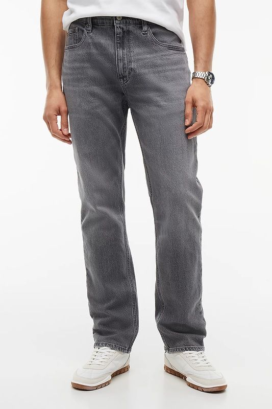 DM0DM23473-vaquero-ryan-gris-tommy-jeans-marieta-tienda-ropa-valencia-1.jpg