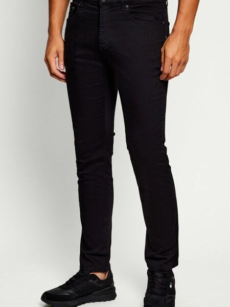 DM0DM23478-vaquero-scanton-negro-tommy-jeans-marieta-tienda-ropa-valencia-2.jpg